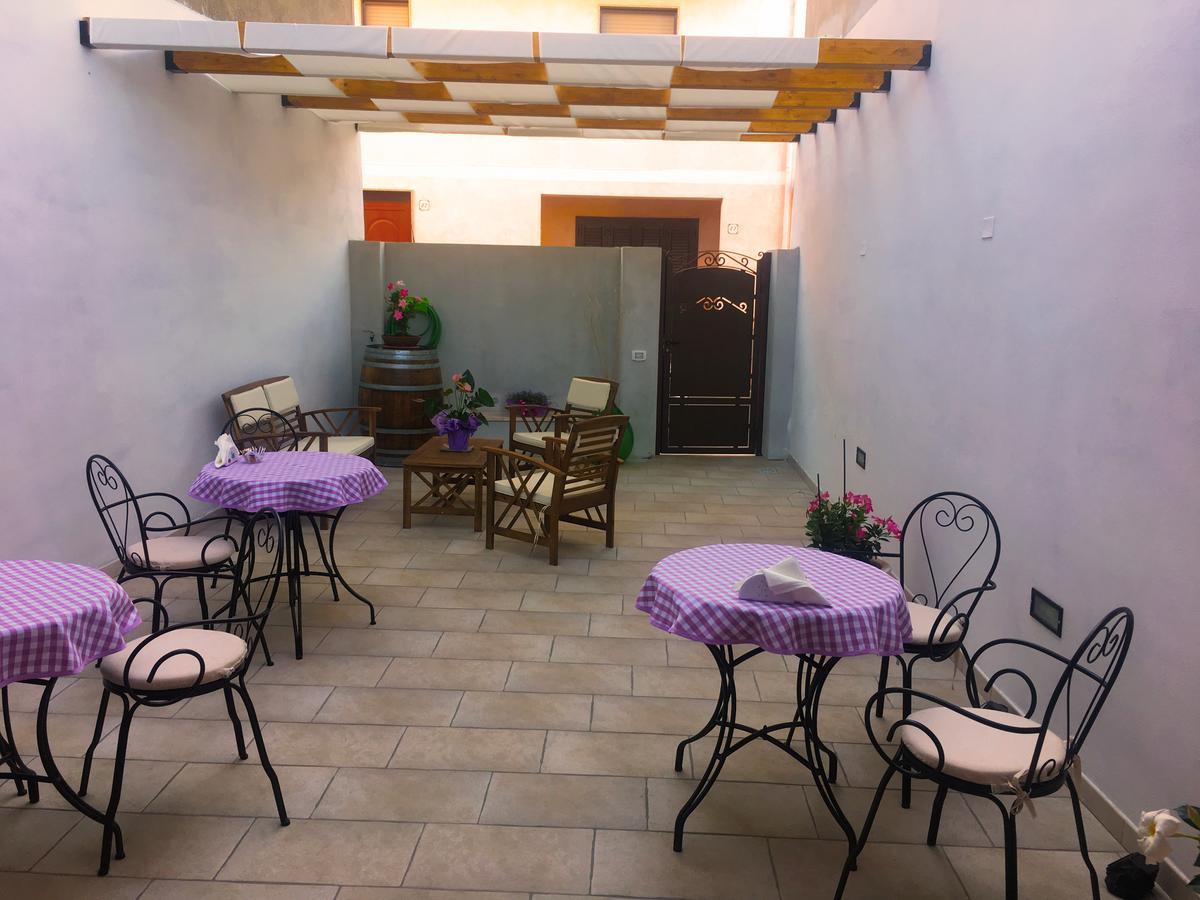 B&B Mariposa Sennori Luaran gambar